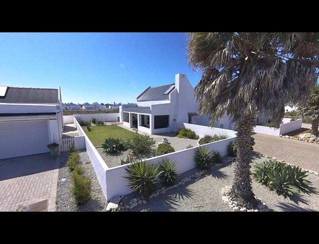 2 BEDROOM HOUSE FOR SALE IN LAMPIESBAAI
